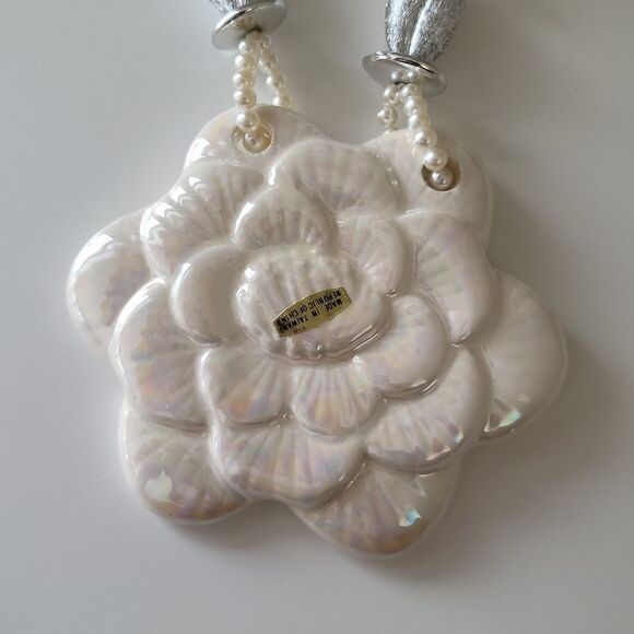 Necklace Iridescent Ceramic Flower Faux Pearl Necklace #0096 - Picture 10 of 14